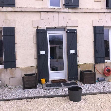 Gite Zen Pres Thermes De Jonzac Bois Esterno foto