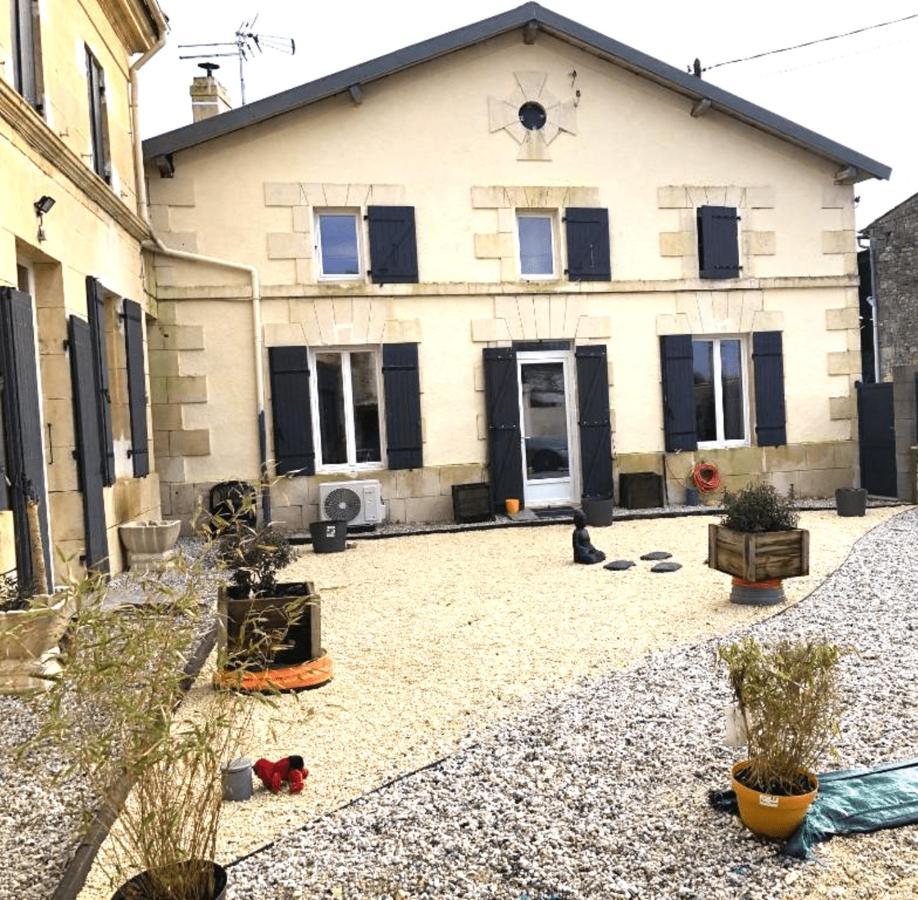 Gite Zen Pres Thermes De Jonzac Bois Esterno foto
